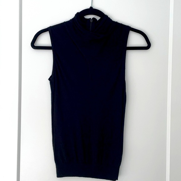 Club Monaco Top - Picture 1 of 2